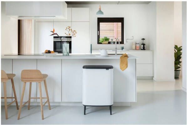 Brabantia Bo Touch Bin Hi prullenbak met deksel op pootjes 60 liter